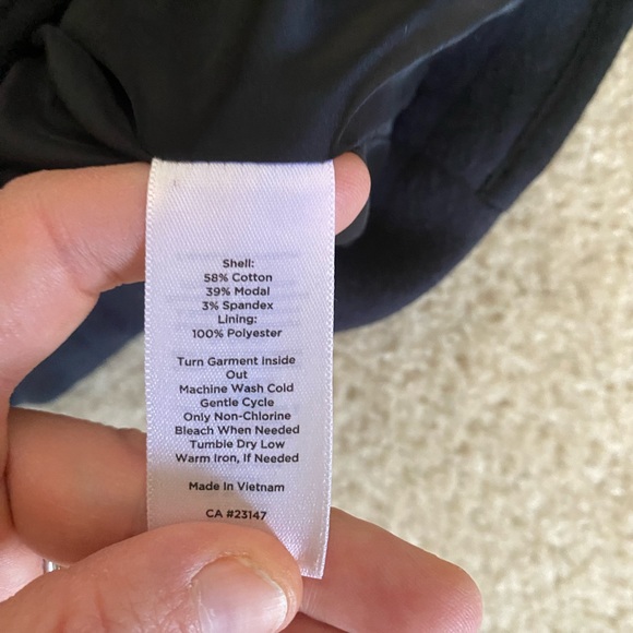 Talbots black blazer - Picture 6 of 8